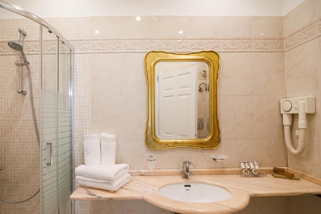Palaiologos Luxury City Hotel Patras Luaran gambar